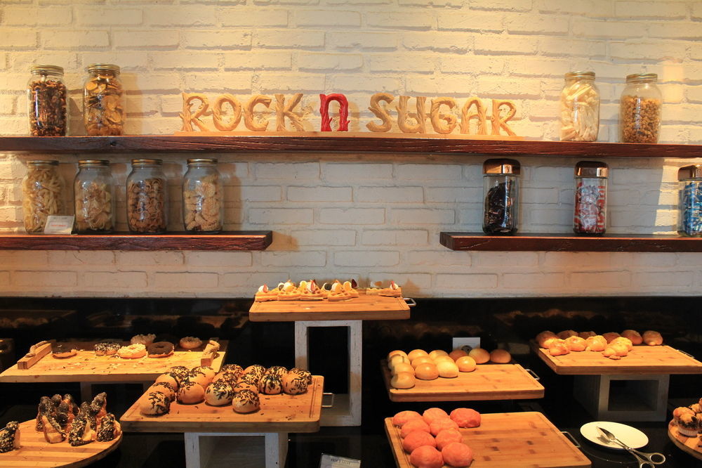 Luminor Hotel Jemursari By Wh With The Best Breakfast In Town And Located Near Surabaya Industrial Estate Rungkut Sier Экстерьер фото